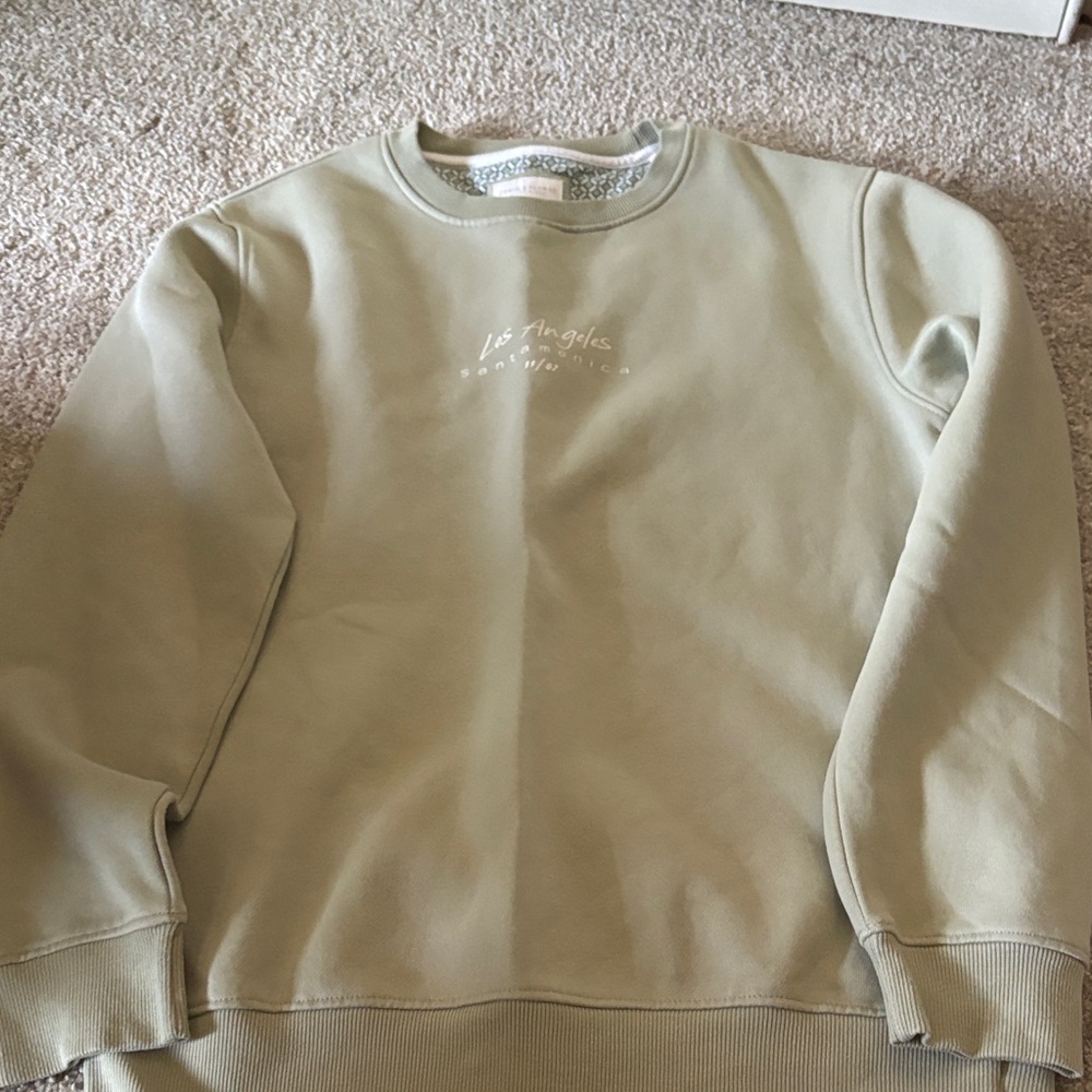 Denim & Flower Light Green Crewneck Sweater